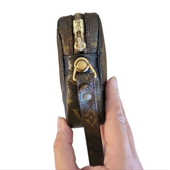 Louis Vuitton Pochette Marly PM - Picture 5 of 15